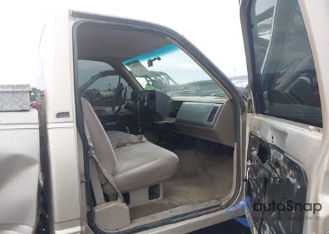 1990 Chevrolet Gmt-400 C1500 from USA, damaged, VIN 2GCEC14H9L1123596